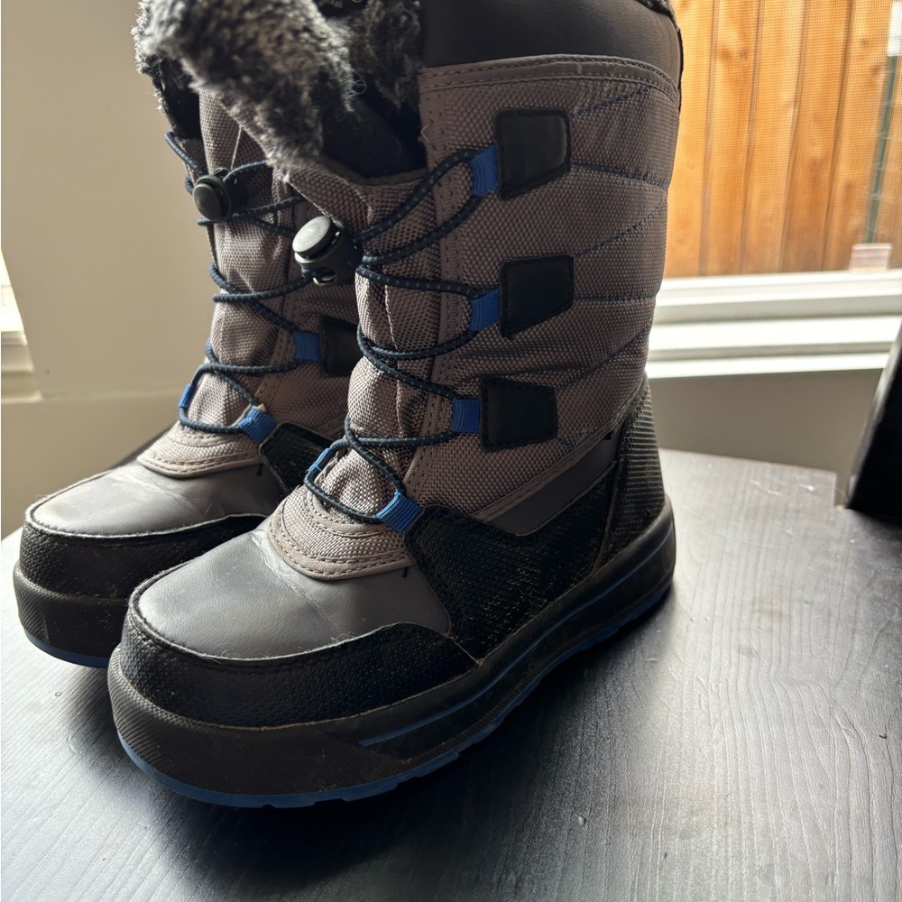 Columbia Kids Boots - Black and Blue
